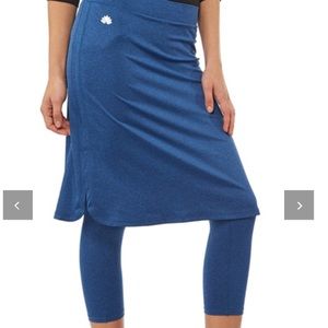 SNOGA shirttail athletic skirt with leggings